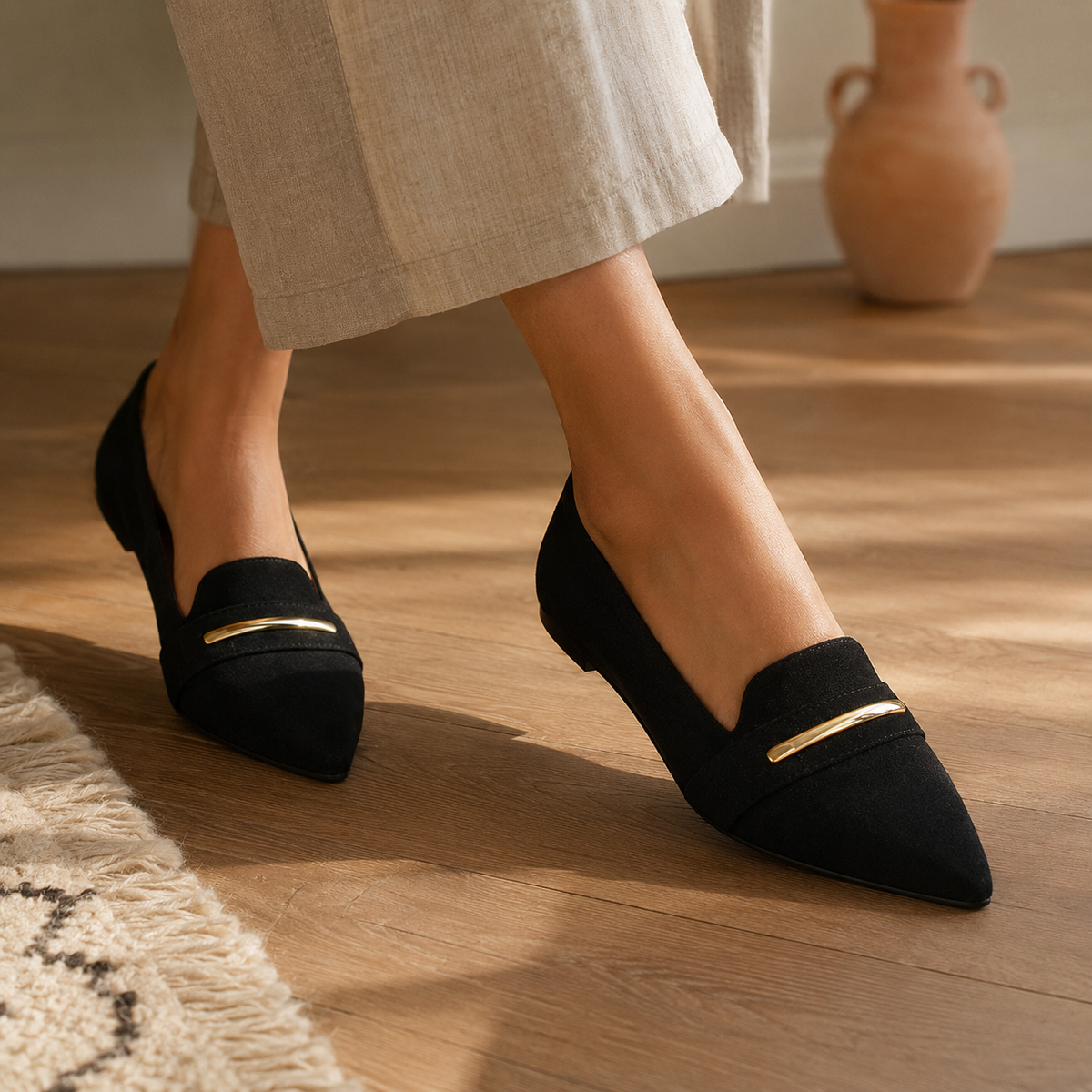 VIVIENNE — Velvet Loafers